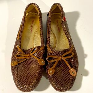 **SOLD** Ladies leather snake textures driving moccasin loafer shoes